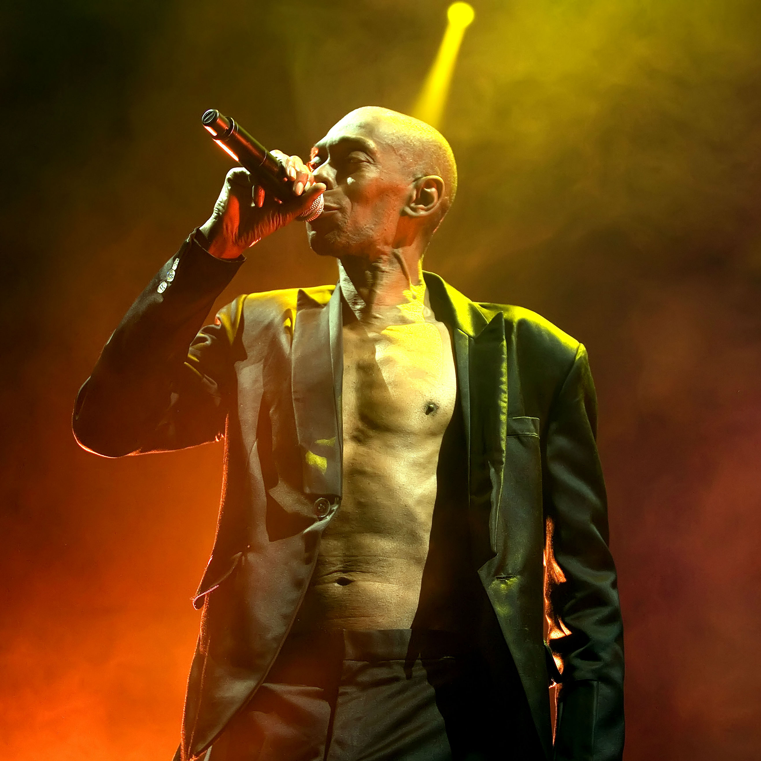 Faithless play T in the park 2016 in UK tour, playing God is a DJ